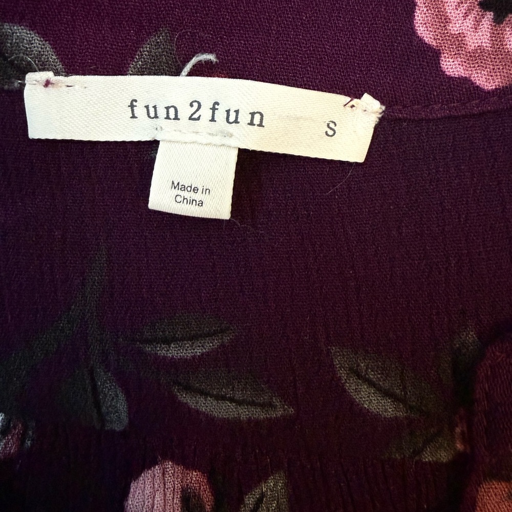 Fun 2 Fun Floral Button Top - Picture 2 of 3